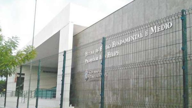 Escola onde ataque a tiros ocorreu