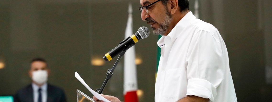 Alexandre Kalil (PDT), ex-prefeito de BH, criticou pautas de Lula (PT) e Bolsonaro (PL) e reafirmou candidatura ao governo de MG em entrevista à IstoÉ