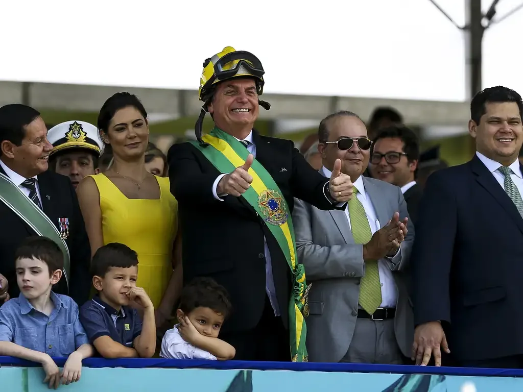 Da Paulista à prisão domiciliar: os 7 de setembro de Bolsonaro 8 Da Paulista à prisão domiciliar: os 7 de setembro de Bolsonaro