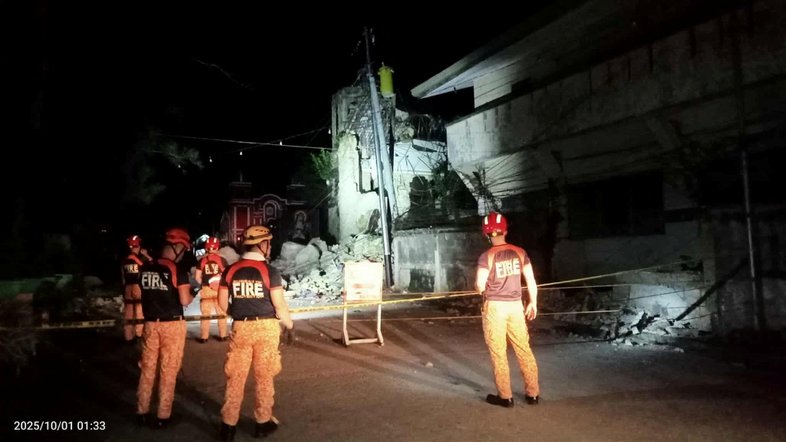 Municipality of Daanbantayan/Handout via REUTERS