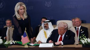 Mediadores do Egito, Catar e Turquia assinam com Trump acordo de cessar-fogo em Gaza