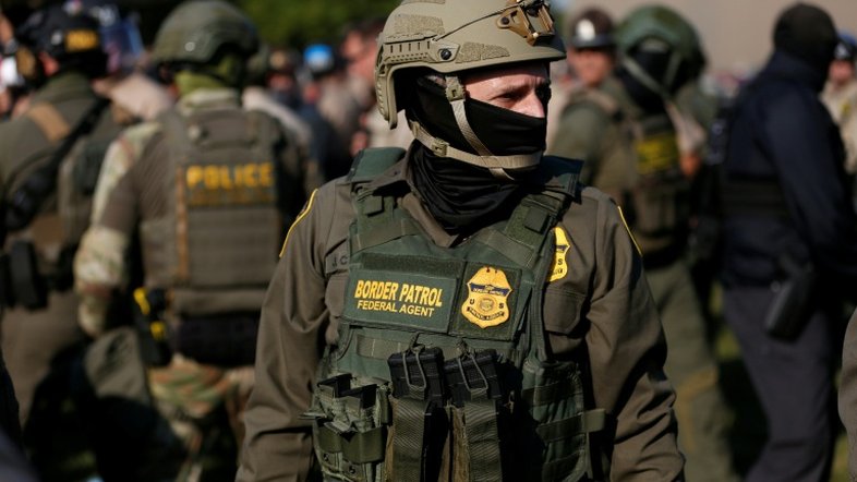 Trump afirma estar disposto a invocar lei para mobilizar Exército nos EUA