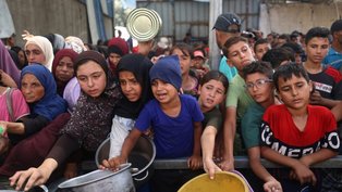 Israel bombardeia Gaza; Hamas continua examinando plano de paz de Trump