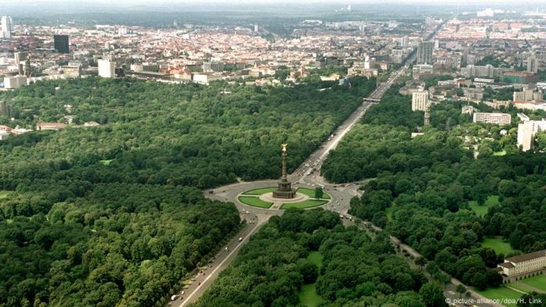 Avenida de Berlim vai homenagear ex-chanceler federal Helmut Kohl