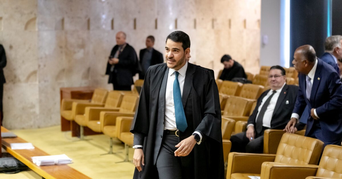 Defendido ao STF por ser evangélico, Messias é ponte discreta de Lula com a religião