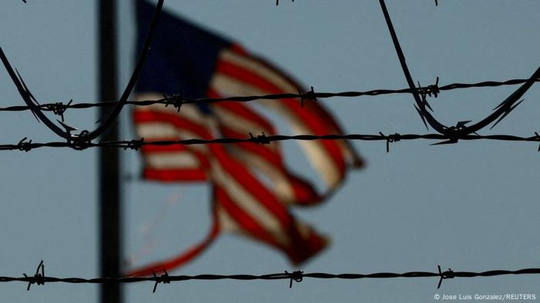 A brasileira que optou por se autodeportar dos Estados Unidos