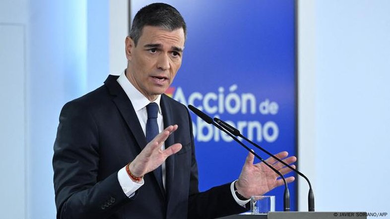 Espanha proíbe venda de armas e munições a Israel