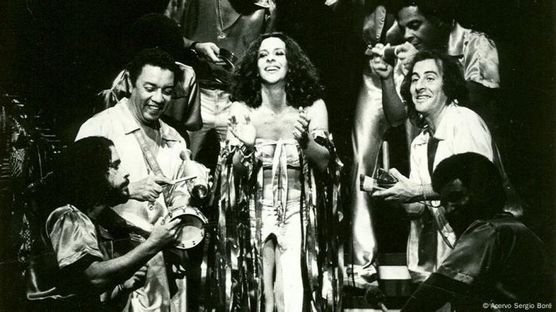 Show de Gal Costa vira disco e traz de volta a  lembrança de sua força nos palcos