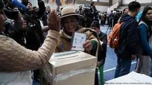 Bolivianos votam neste domingo em segundo turno inédito