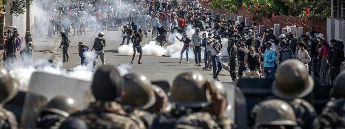 Exército de Madagascar se volta contra governo em meio a onda de protestos