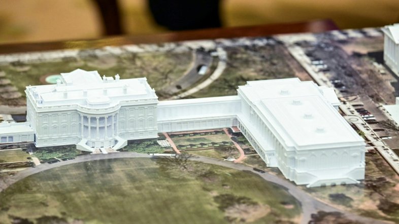 Trump confirma demolição total de ala da Casa Branca para novo salão de baile