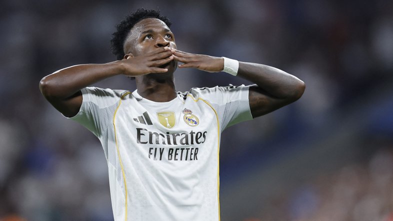 Vini Jr. marca 2 vezes na vitória do Real Madrid sobre o Villarreal no Espanhol