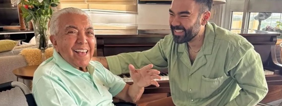 Mauricio de Sousa aparece em cadeira de rodas e recebe homenagem do filho