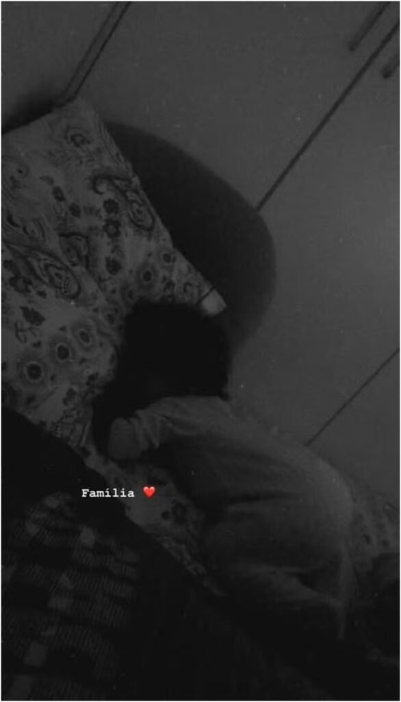 Yuri Lima se declara à filha em meio a rumores de término com IZA: 'Família' 2 Yuri Lima se declara à filha em meio a rumores de término com IZA: 'Família'
