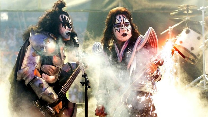 Ex-guitarrista do Kiss, Ace Frehley morre aos 74 anos