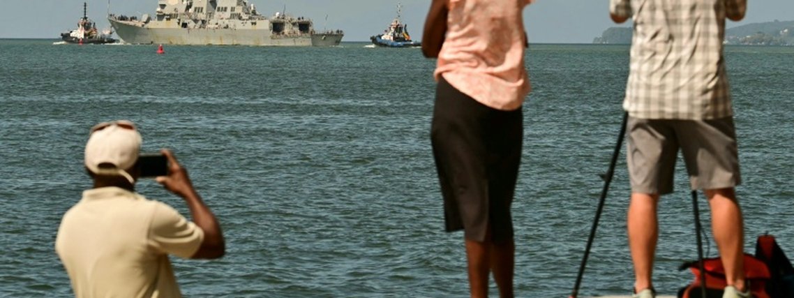 Destróier dos EUA deixa Trinidad e Tobago após quatro dias em frente à costa da Venezuela