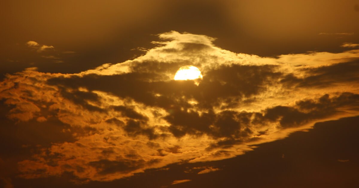 São Paulo tem manhã nublada e tarde com sol nesta quinta; veja previsão completa