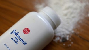 Johnson & Johnson é processada no Reino Unido por talcos suspeitos de causar câncer