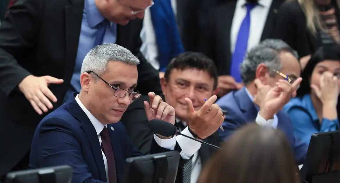 Oposição comemora rejeição de Messias à vaga do STF: ‘Ainda há esperança’