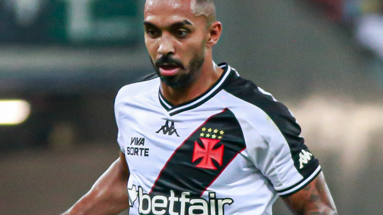 Paulo Henrique, do Vasco, é convocado para a seleção na vaga de Wesley
