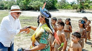 Lula, durante visita a aldeia Vista Alegre do Capixauã (PA)