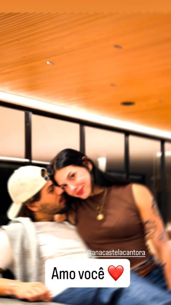 Zé Felipe se declara para Ana Castela nas redes sociais: 'Amo você' 2 Zé Felipe se declara para Ana Castela nas redes sociais: 'Amo você'