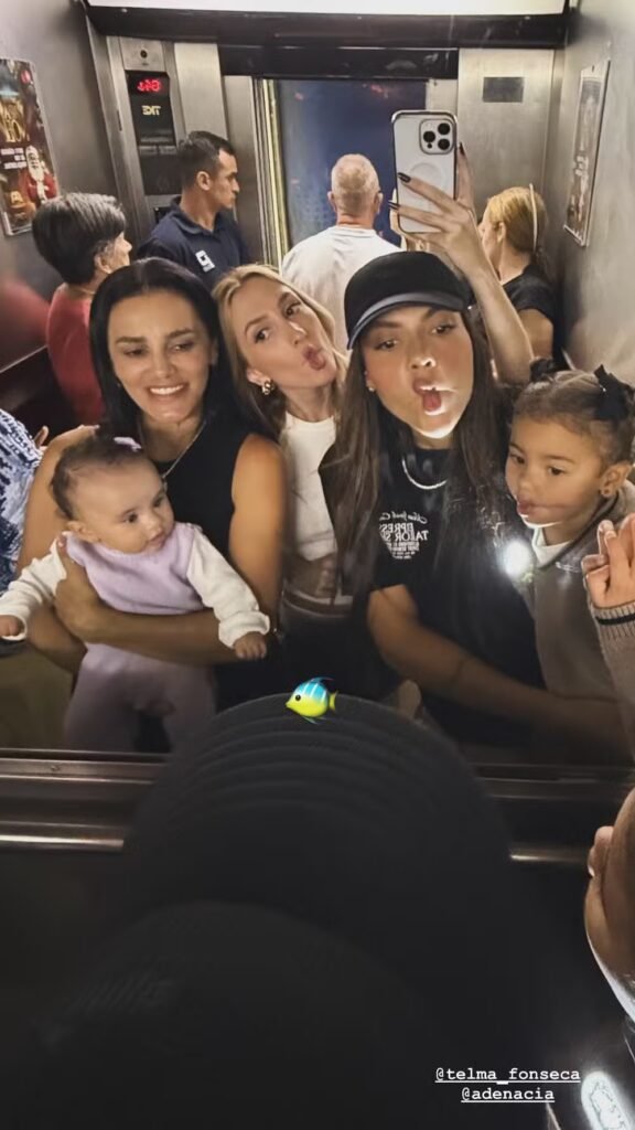 Filha caçula de Neymar Jr. e Bruna Biancardi, Mel encanta a web em novas fotos