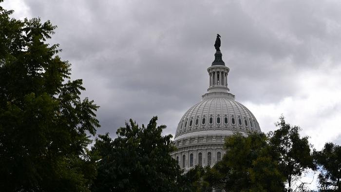 Shutdown Acaba! Senado dos EUA Aprova Acordo Histórico para Reabrir o Governo