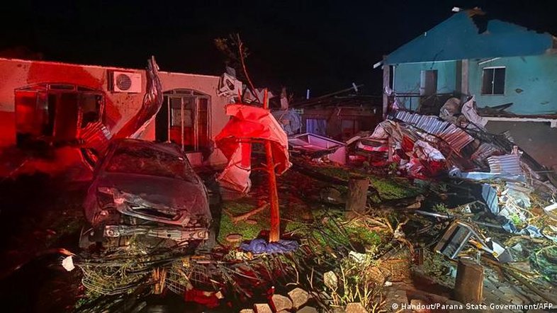 Tornado deixa 5 mortos e mais de 430 feridos no Paraná