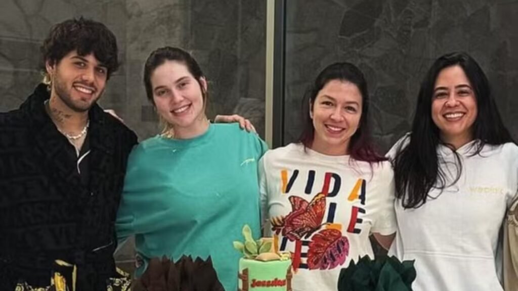 Da esquerda para a direita: Zé Felipe, Virginia, Jessica Losi e Monyque Isabella