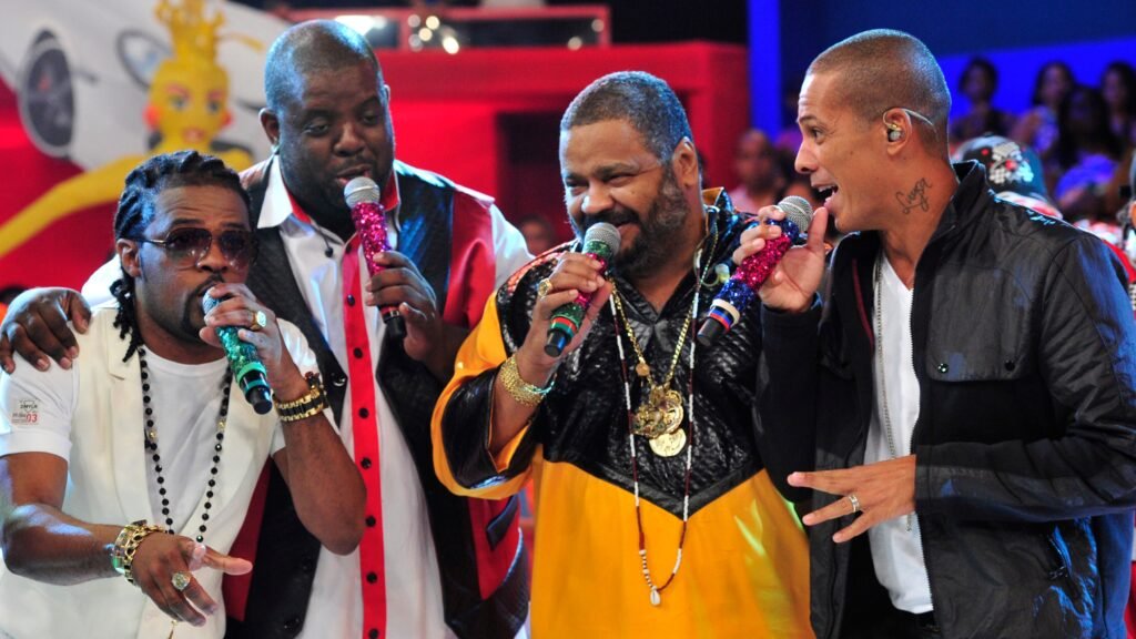 Péricles reflete sobre carreira e amor à música: 'Eu amo muito o que faço'