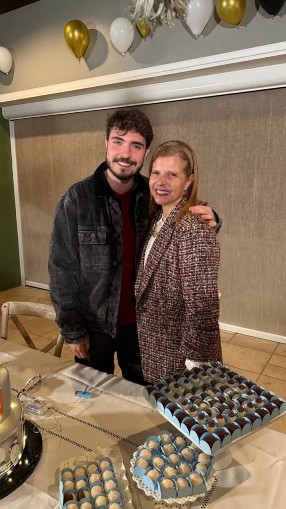 Filho de Gugu, João Liberato comemora aniversário ao lado da mãe, Rose Miriam 6 Filho de Gugu, João Liberato comemora aniversário ao lado da mãe, Rose Miriam