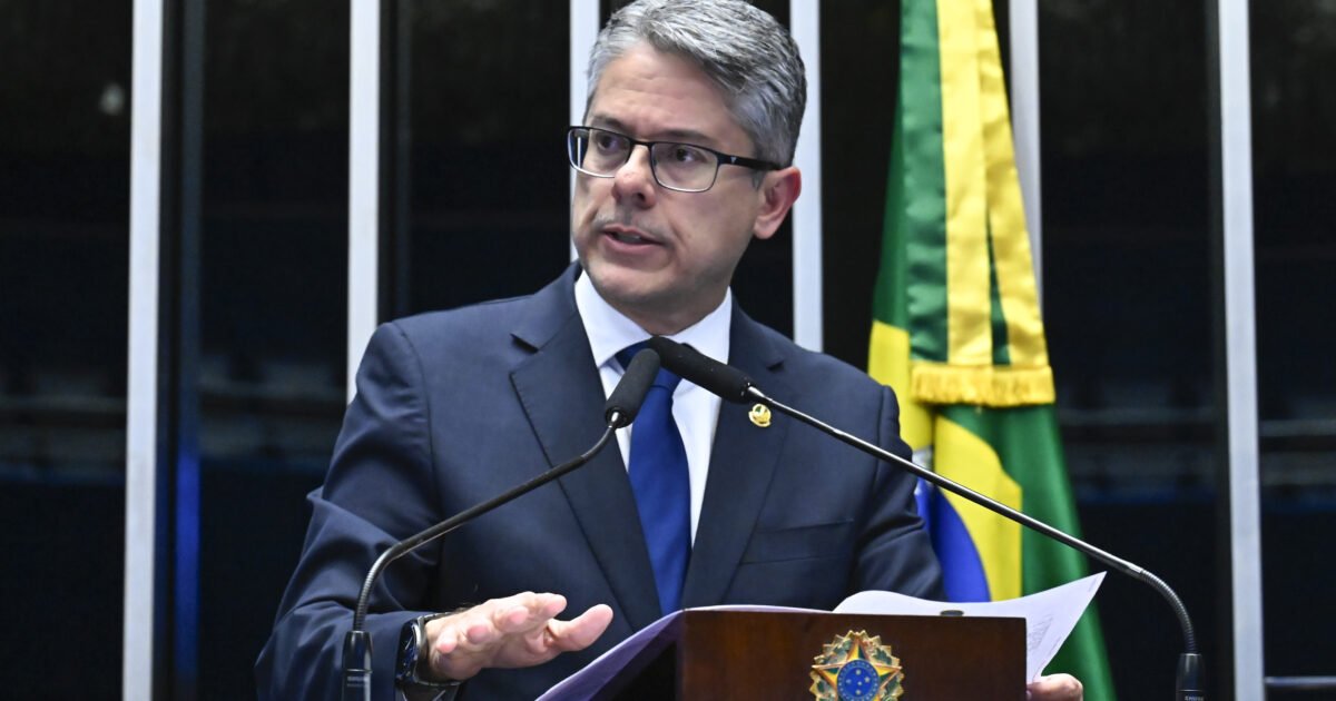 CPI do Crime faz última sessão com leitura de relatório; acompanhe