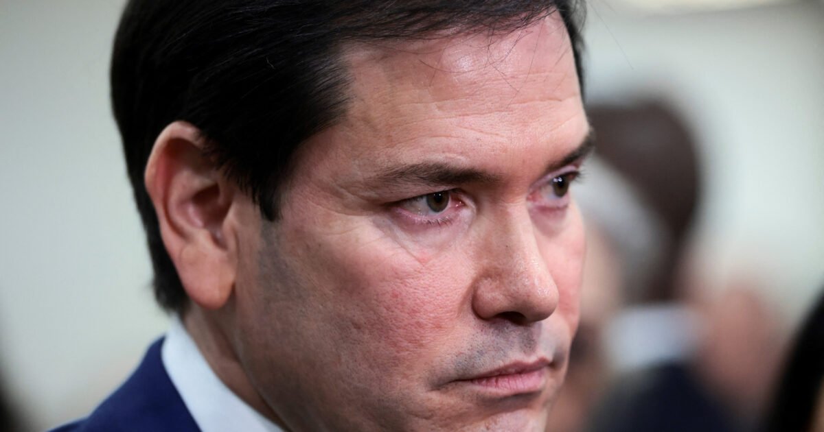 Visita de Rubio ao Vaticano tenta ‘descongelar’ relações após críticas de Trump