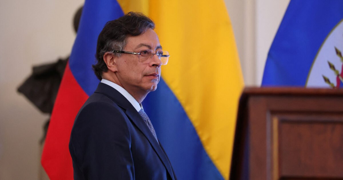 Ataque a bomba deixa 7 mortos na Colômbia a um mês das eleições presidenciais