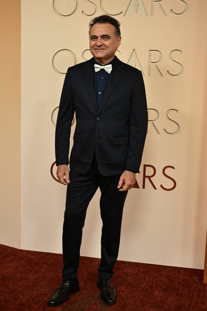 O ator brasileiro Robério Diógenes comparece à 98ª edição anual do Oscar no Dolby Theatre em Hollywood, Califórnia, em 15 de março de 2026. (Foto de Frederic J. Brown / AFP)