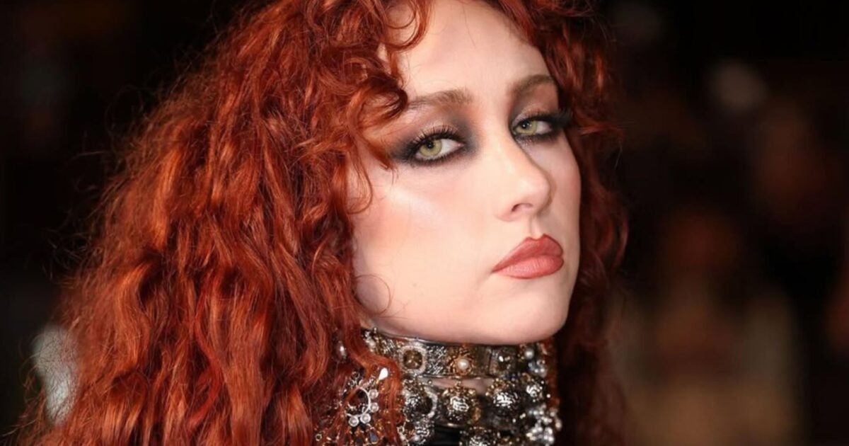 Chappell Roan reafirma não ter acionado segurança para criança em hotel em SP