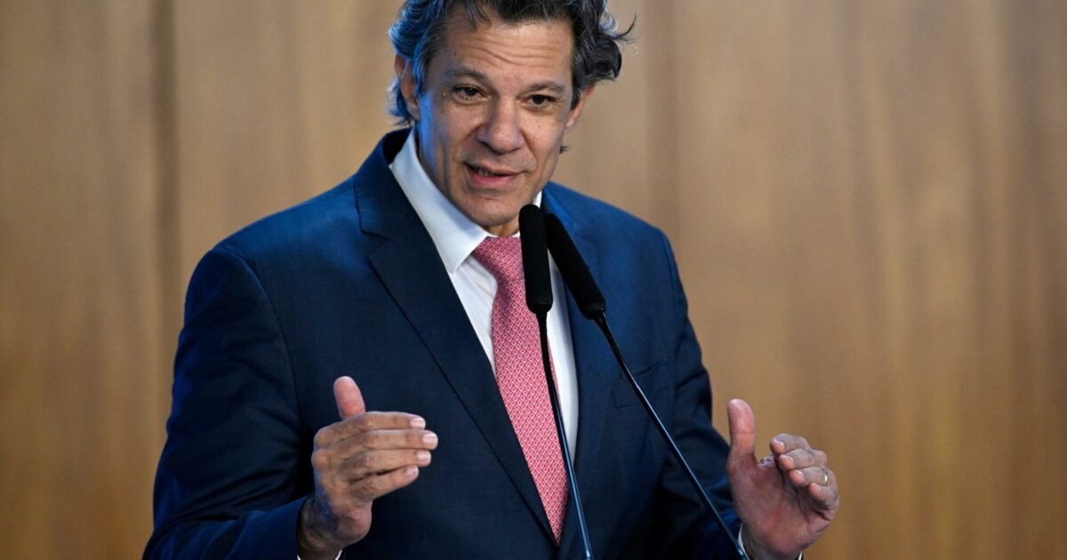 Haddad diz que Lula não fará pacotes de bondades como Bolsonaro para ganhar eleição