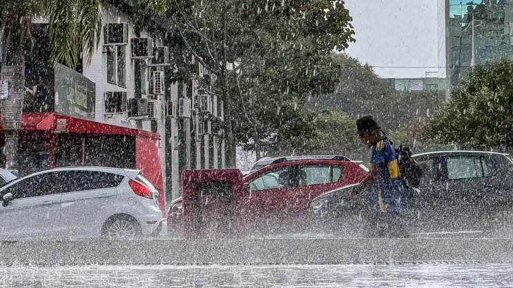 São Paulo tem sexta com variação de nuvens e chance de chuva; veja previsão