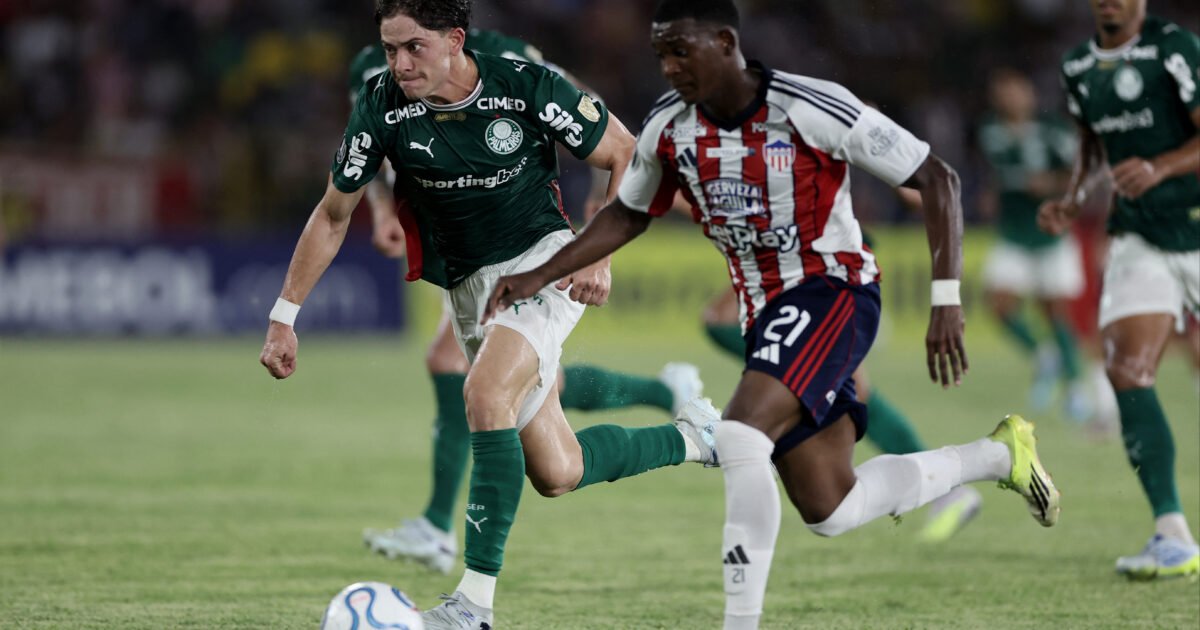 Palmeiras estreia na Libertadores com empate (1-1) contra o Junior na Colômbia