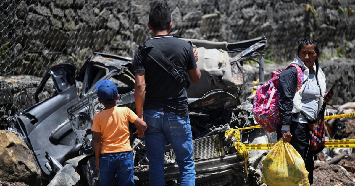 Ataque a bomba na Colômbia mata 20 e fere 36 antes das eleições