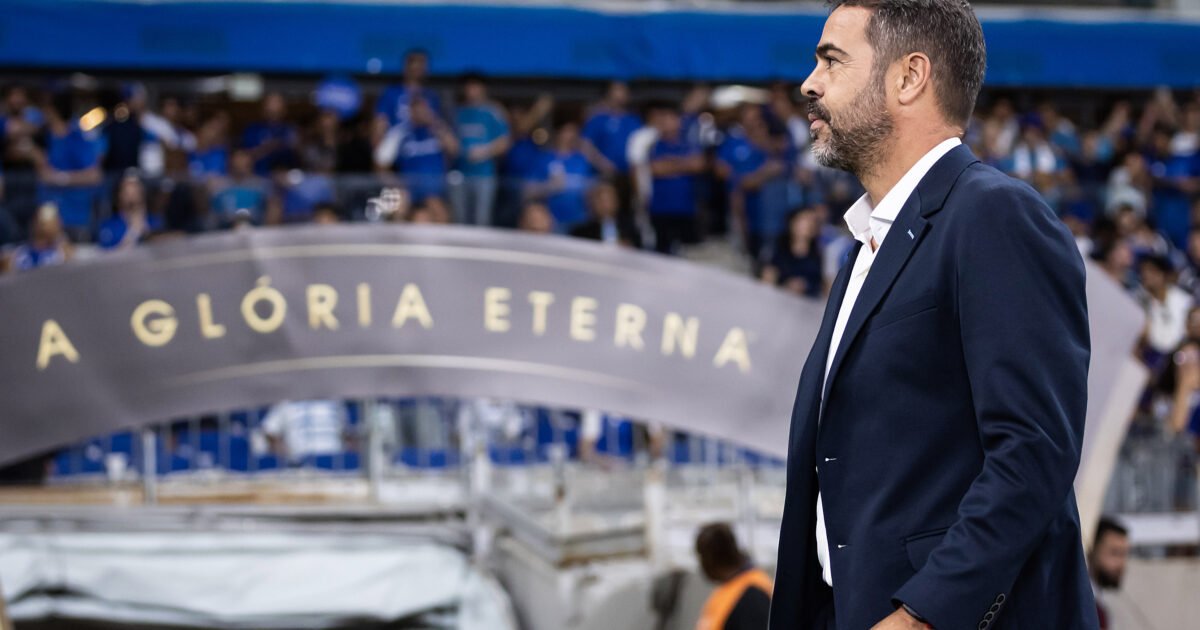 Cruzeiro enfrenta Grêmio em duelo decisivo no Brasileirão