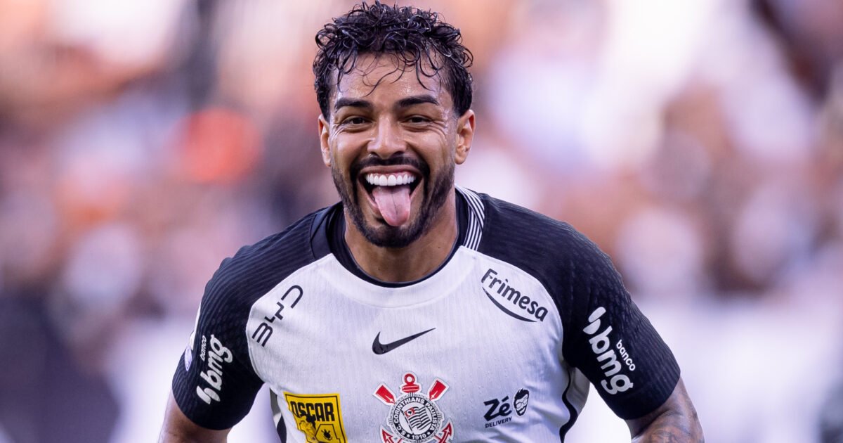 Corinthians vence Vasco e deixa zona de rebaixamento no Brasileirão