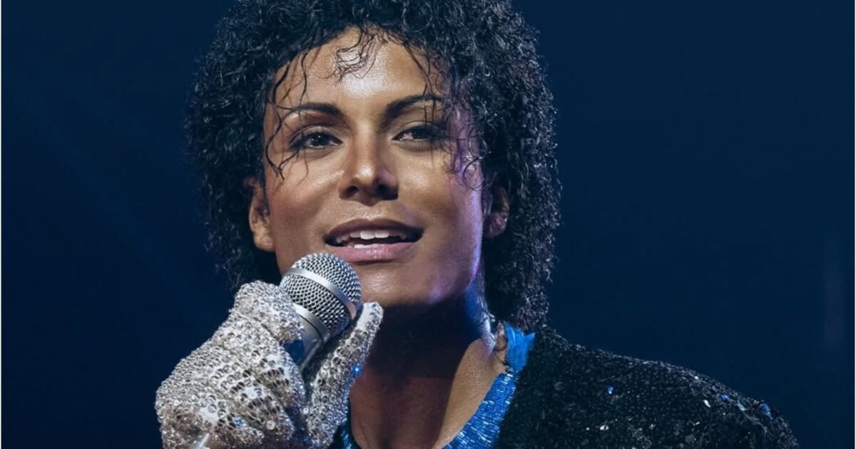 Sobrinho de Michael Jackson envia recado ao Brasil antes de estreia de cinebiografia