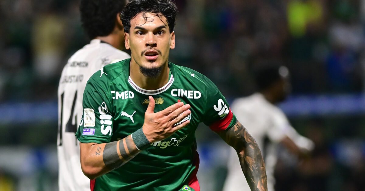 Palmeiras se defende bem com um a menos e vence o Athletico-PR