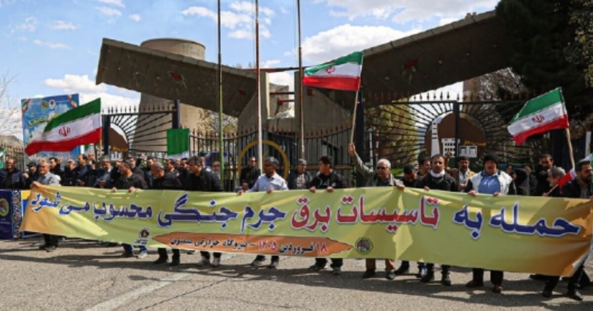 Iranianos ‘abraçam’ pontes e centrais elétricas em protesto contra ultimato de Trump