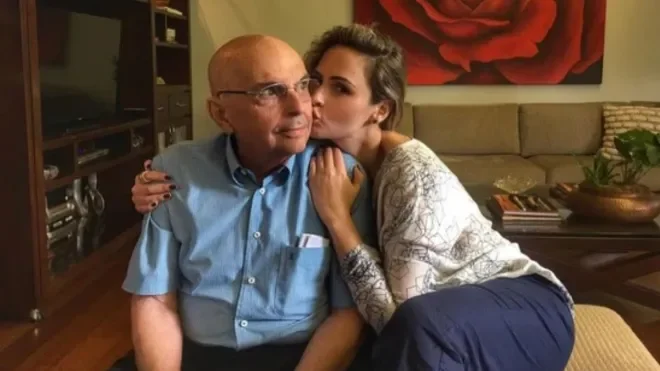 ‘Só meu pai que me importa’, diz Ana Paula, emocionada, sem saber sobre internação