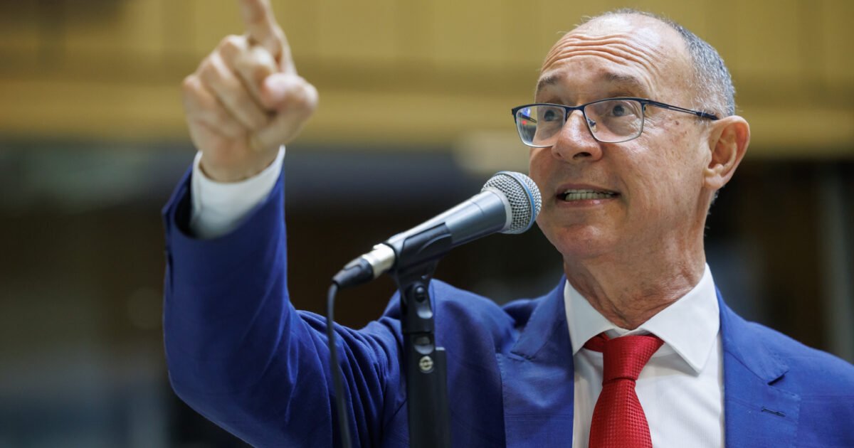 Deputado do PT propõe fim de concessões por falhas na prestação de serviço