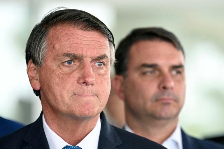 PT,PCdoB e PV apresentam ação ao STF para derrubar dosimetria que beneficia Bolsonaro