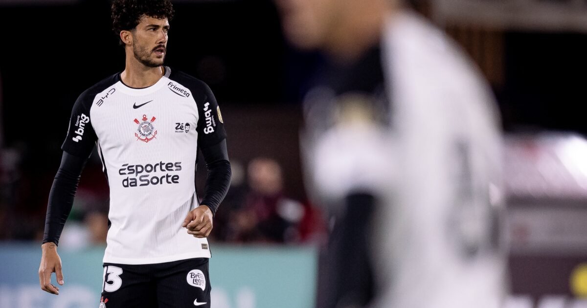 Corinthians é salvo por gol de Gustavo Henrique e arranca empate com Santa Fe